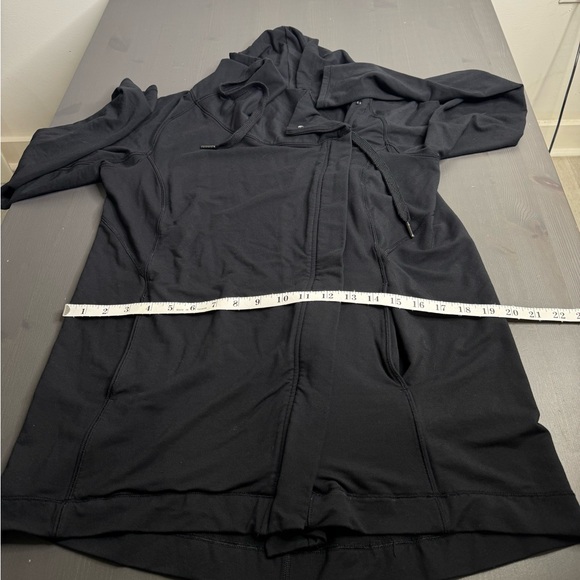 Lululemon Coast Easy Wrap - Black - Picture 8 of 10